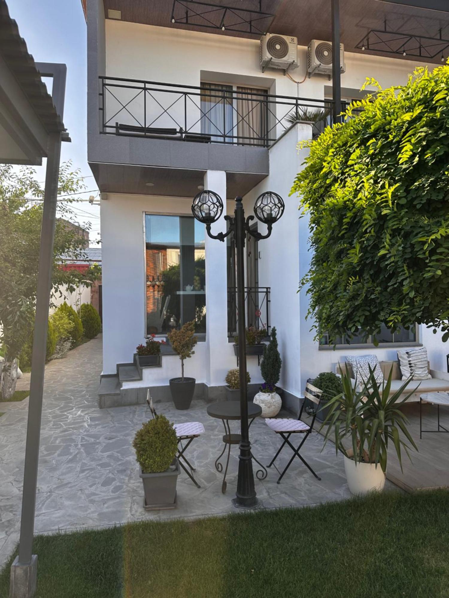 Garden Lounge Hotel Yerevan Exterior foto